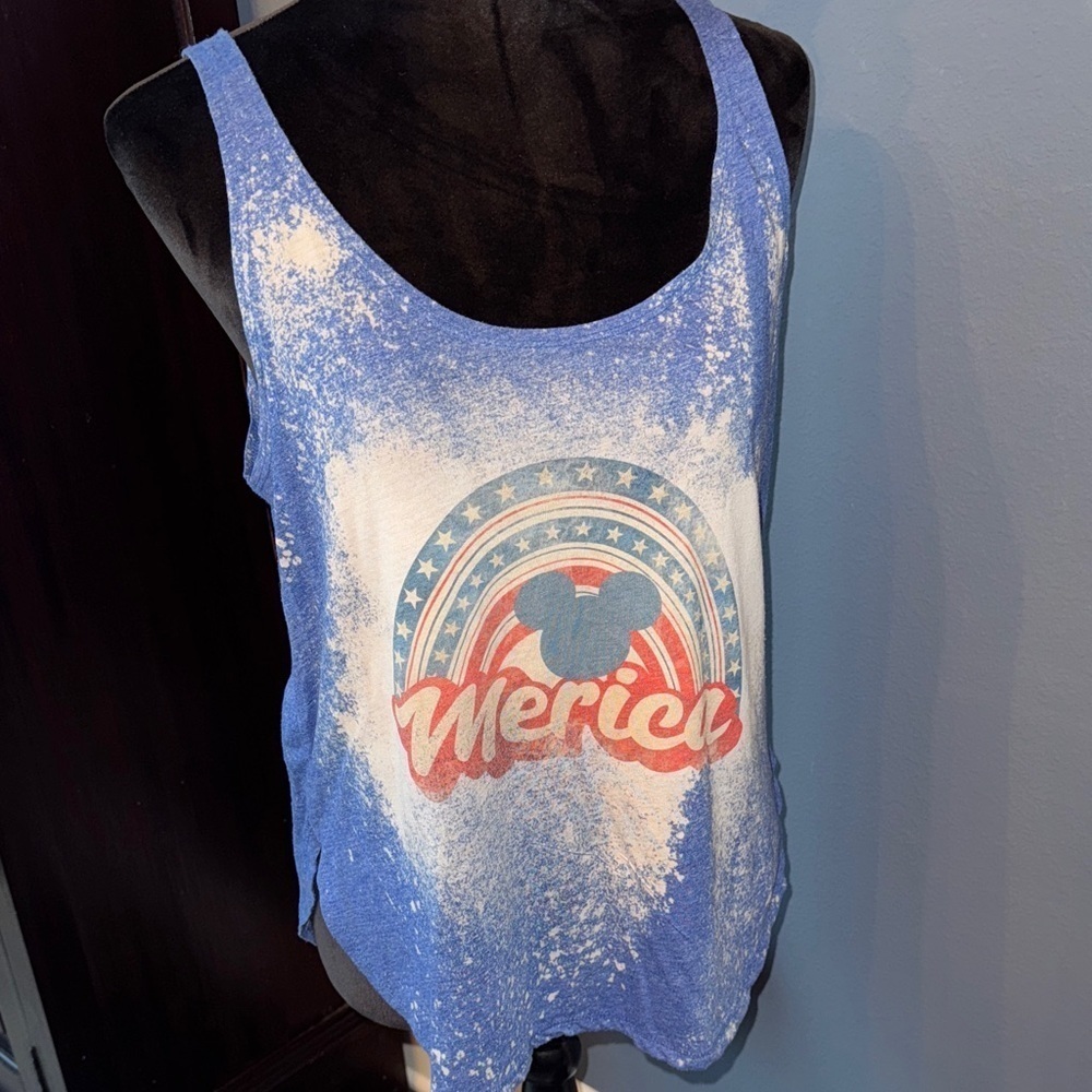 •Disney tank•